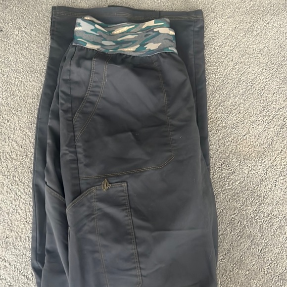Dickies scrub pants - like new size Small - Picture 1 of 2